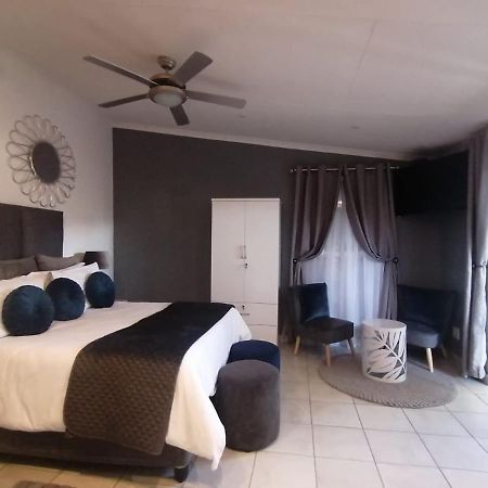 Roxy'S Rest Guest House 范德拜尔帕克 外观 照片