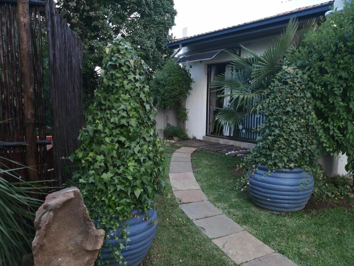 Roxy'S Rest Guest House 范德拜尔帕克 外观 照片