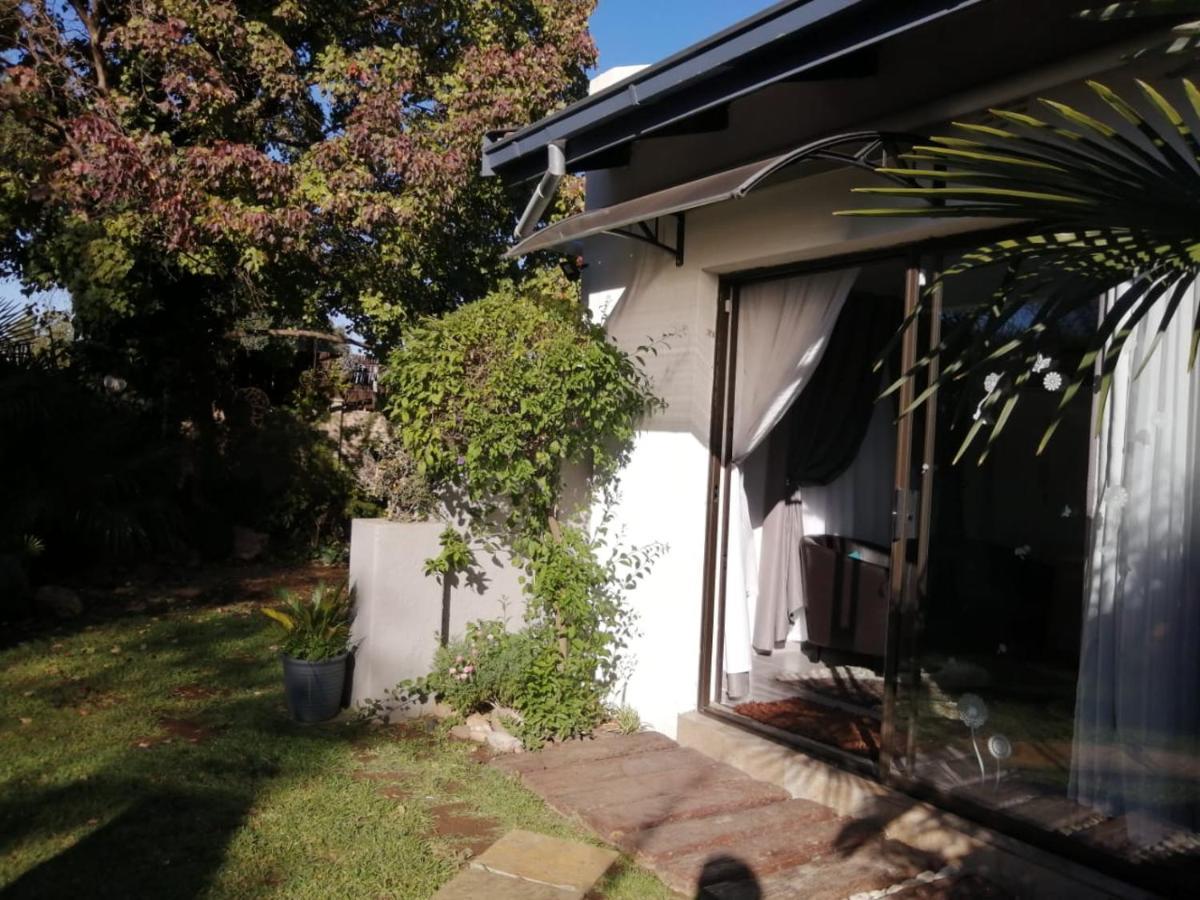 Roxy'S Rest Guest House 范德拜尔帕克 外观 照片