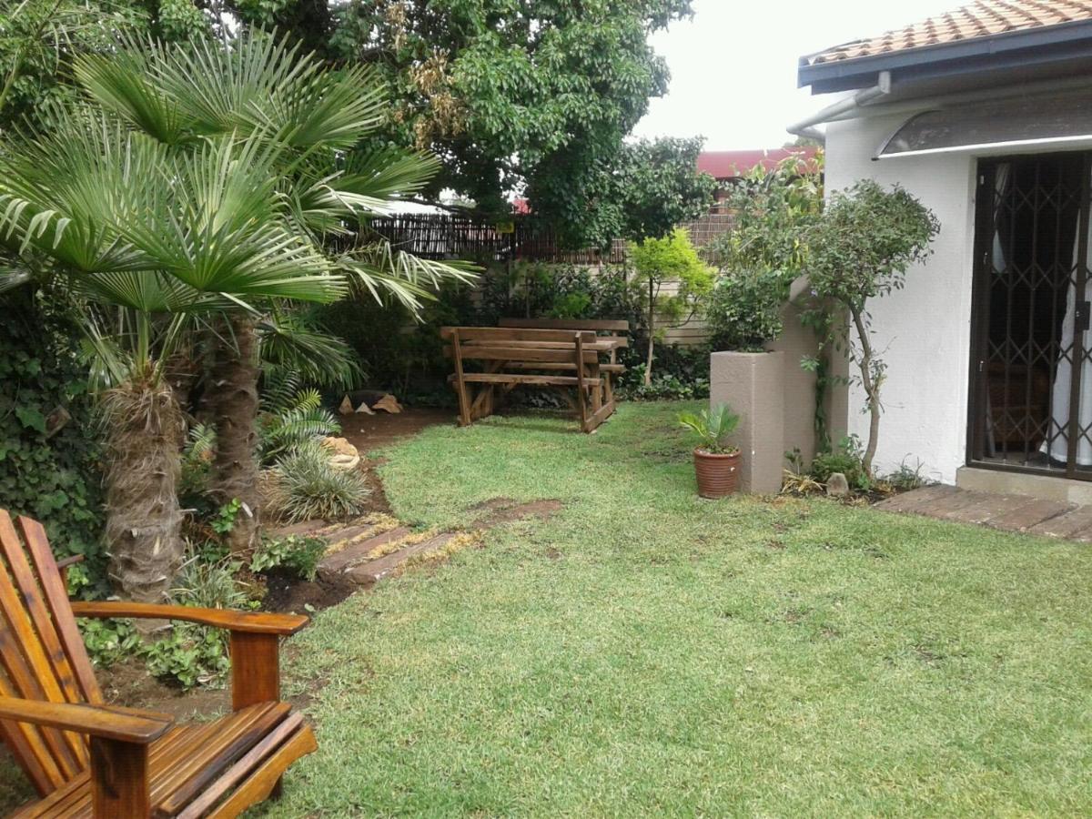 Roxy'S Rest Guest House 范德拜尔帕克 外观 照片